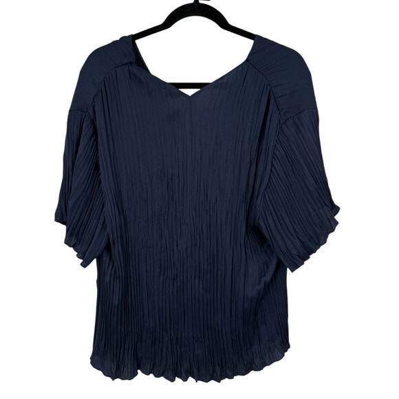 Vince top ruffled flutter sleeve crushed satin size Medium M - Picture 4 of 7